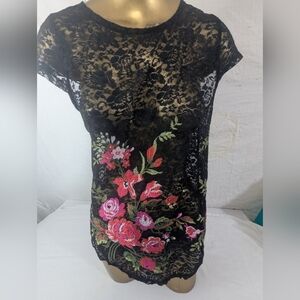 Harlow & Rose NWOT Floral Lace Women Blouse Size Medium